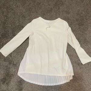 Lululemon pleat on long sleeve Top size 4